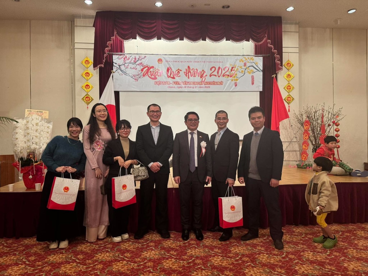 Commendations & consular community activities